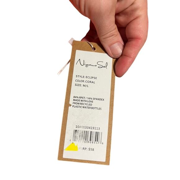 NWT Niyama Sol Coral Eclipse Bra size M/L Activewear yoga peach apricot - Picture 2 of 5